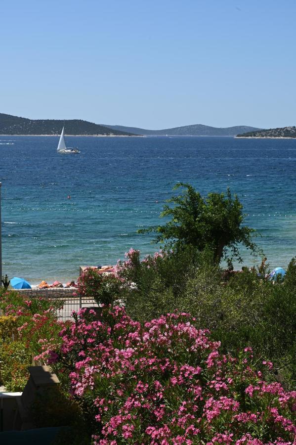 Beach Apartments Marijana Vodice Exterior photo
